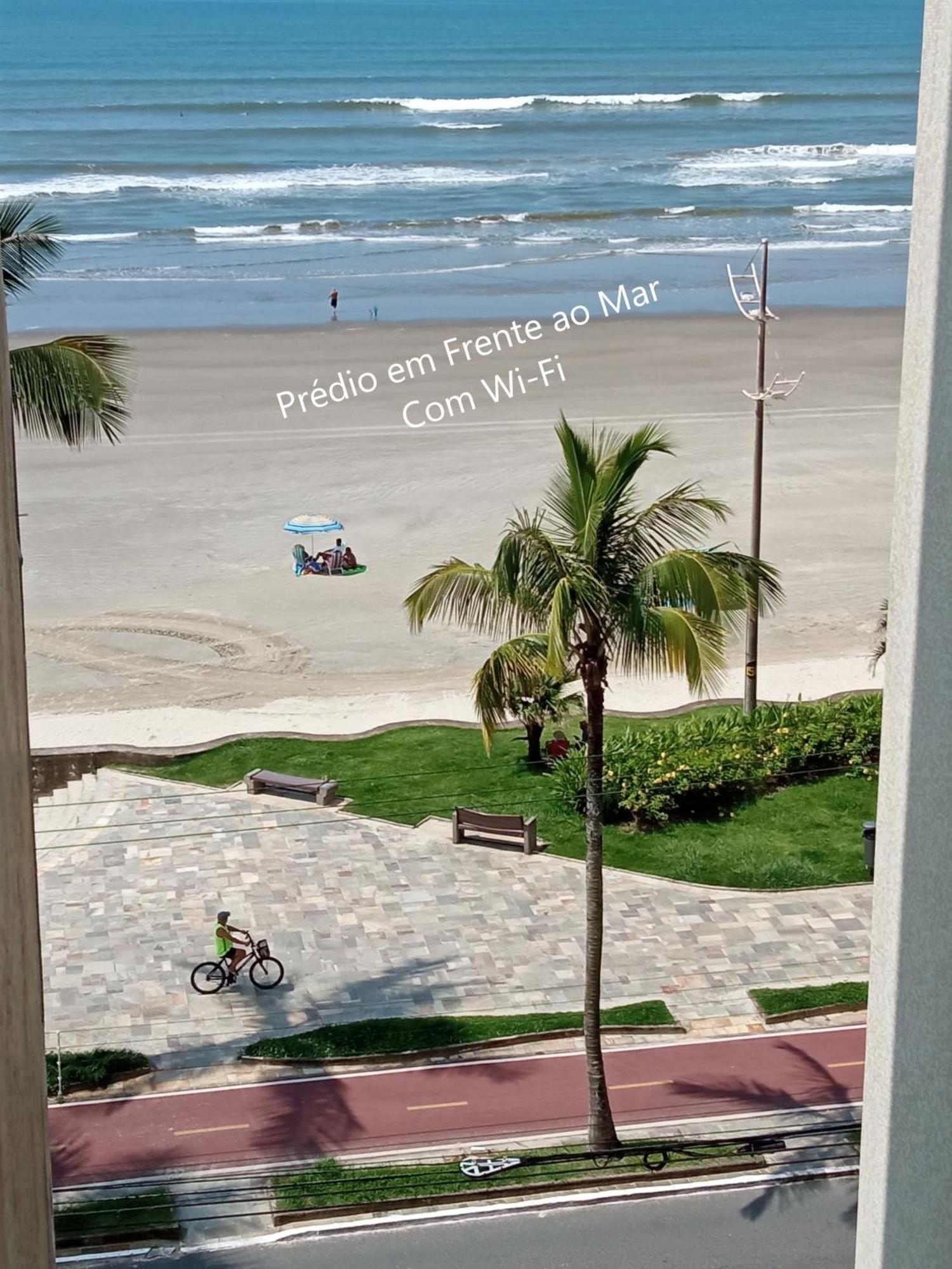 דירות פראייה גראנדה Predio Em Frente Ao Mar מראה חיצוני תמונה
