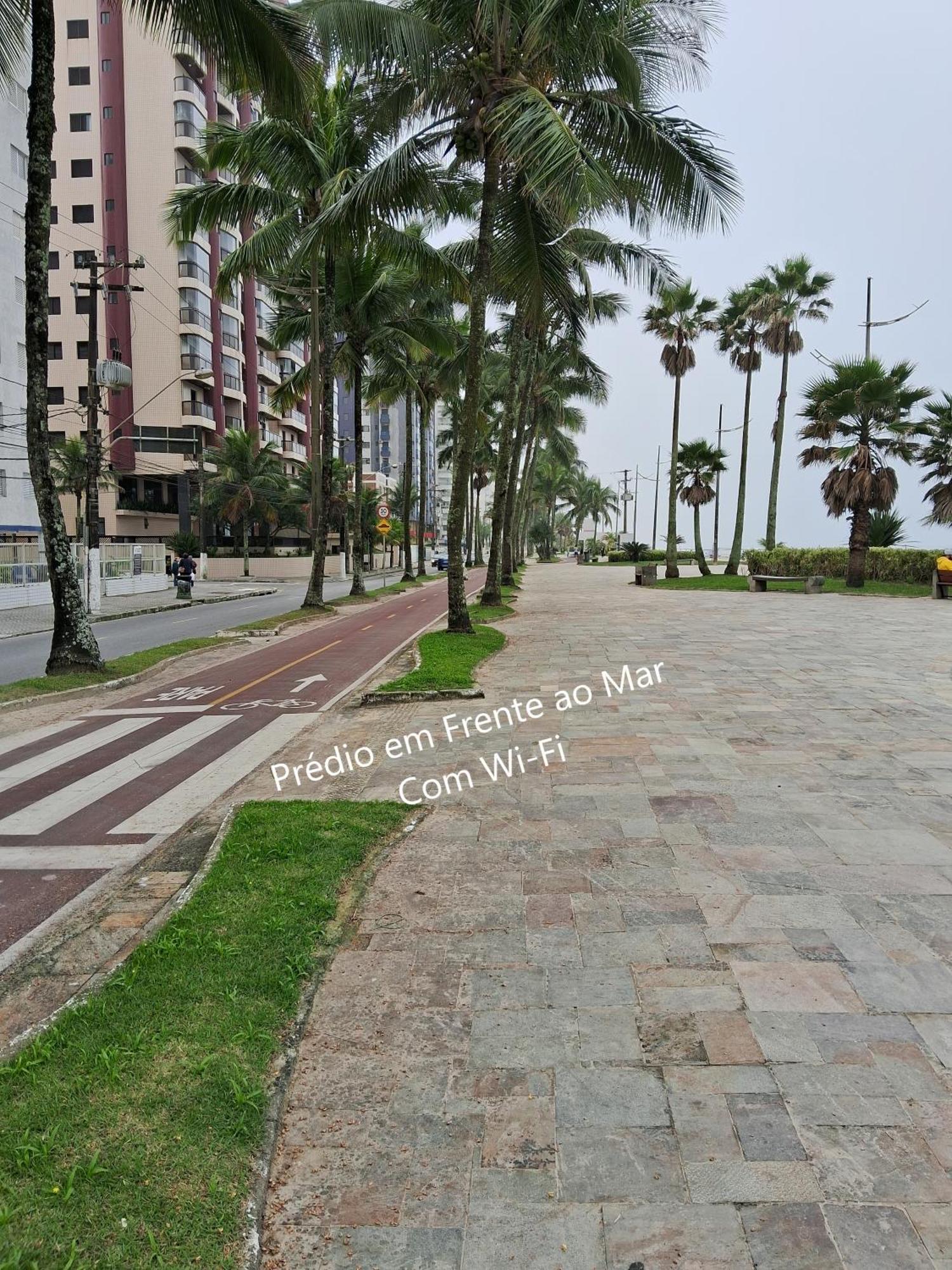 דירות פראייה גראנדה Predio Em Frente Ao Mar מראה חיצוני תמונה